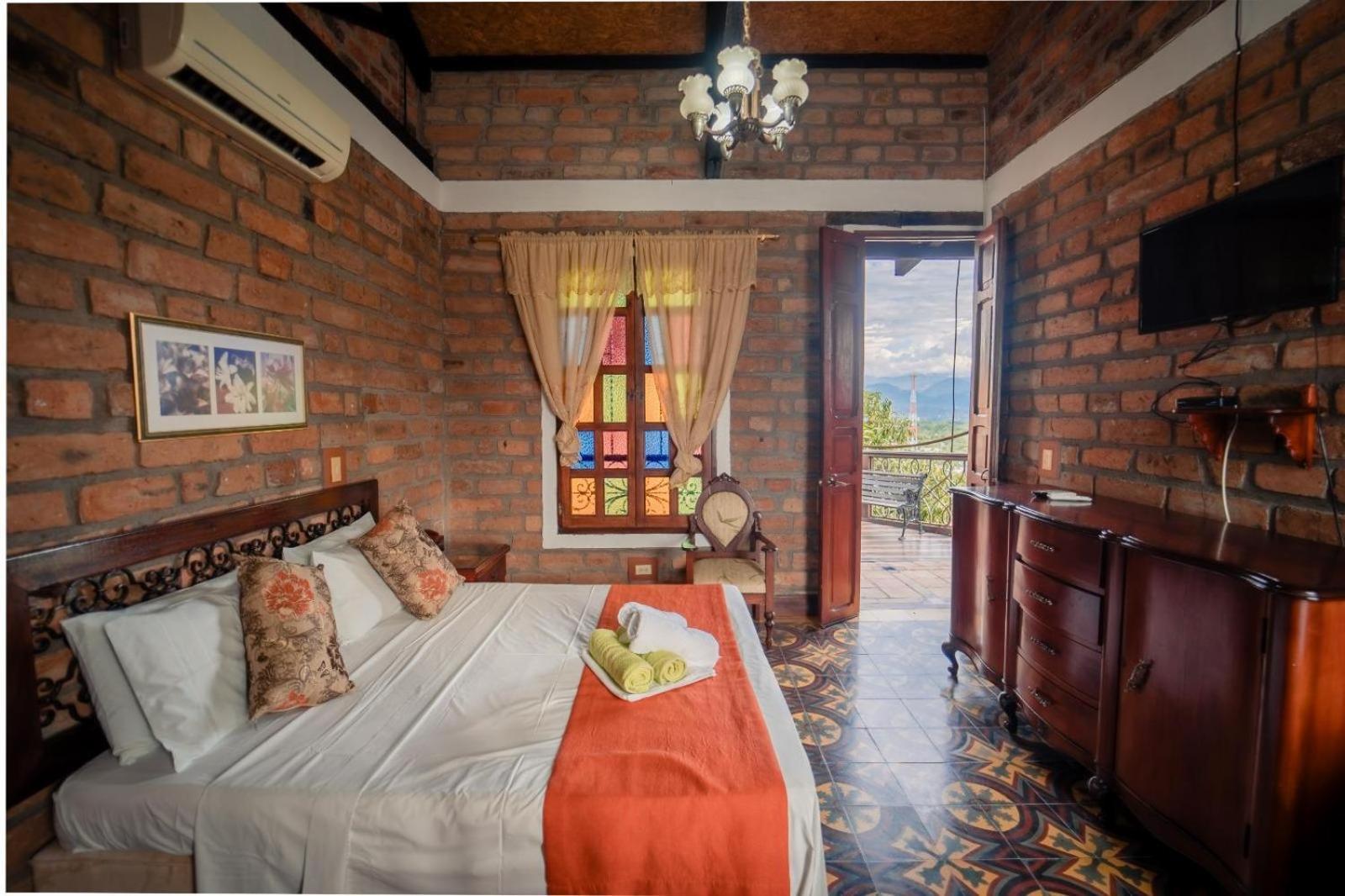 Hosteria De La Plaza Menor Santa Fe de Antioquia Ngoại thất bức ảnh