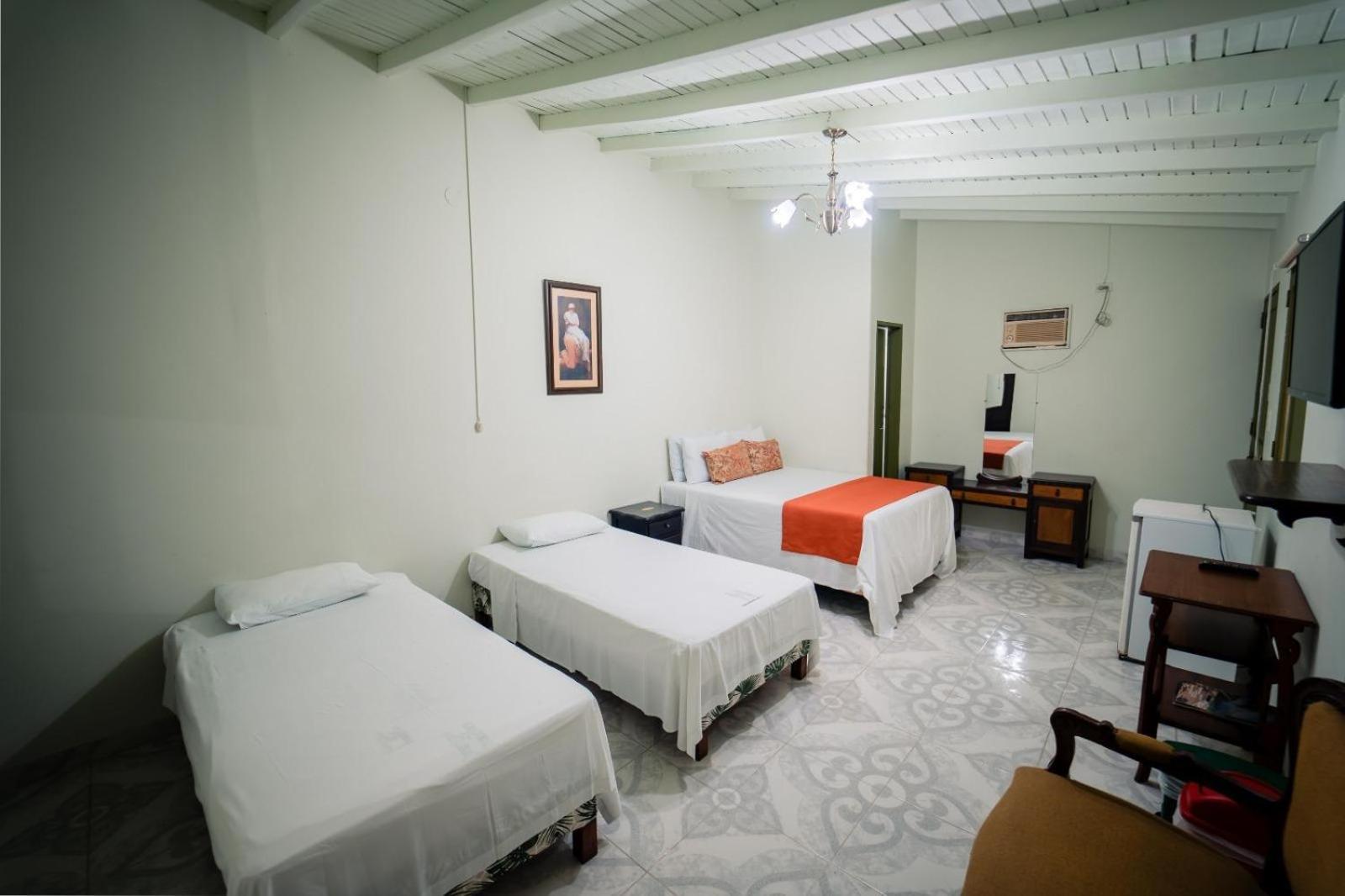 Hosteria De La Plaza Menor Santa Fe de Antioquia Ngoại thất bức ảnh