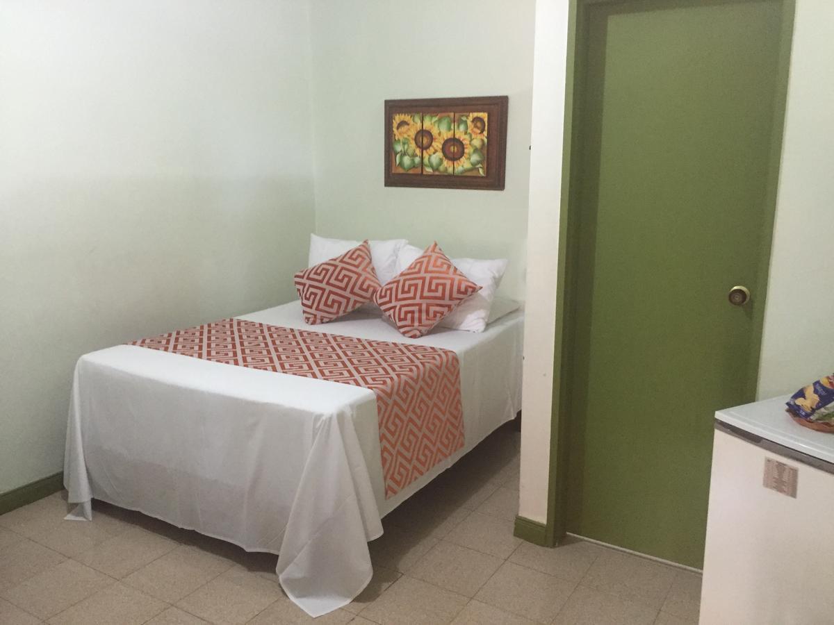 Hosteria De La Plaza Menor Santa Fe de Antioquia Ngoại thất bức ảnh
