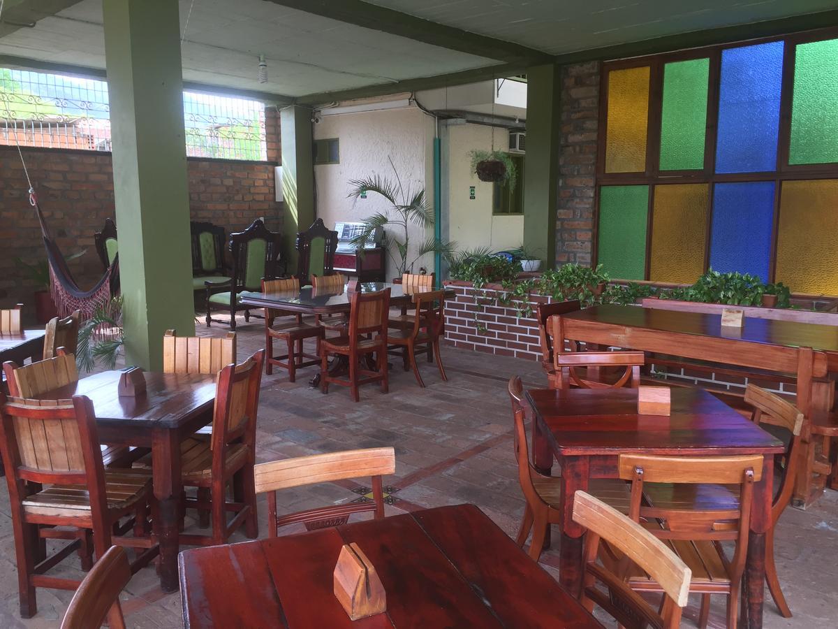 Hosteria De La Plaza Menor Santa Fe de Antioquia Ngoại thất bức ảnh