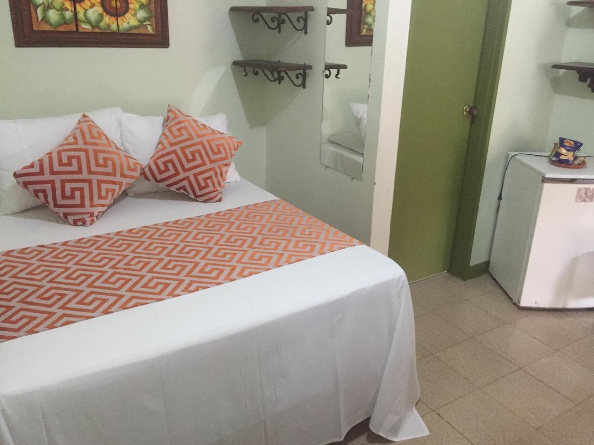 Hosteria De La Plaza Menor Santa Fe de Antioquia Ngoại thất bức ảnh